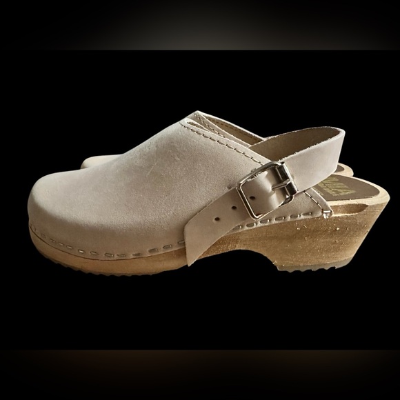 NWOT MIA Women's Alma Clog in Old Pink (cream colored). Size 36 (US 5.5-6) - Picture 1 of 12